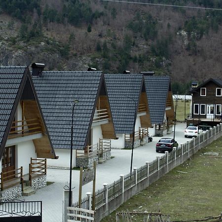 Aparthotel Bujtinat E Lugines Valbone Exteriér fotografie