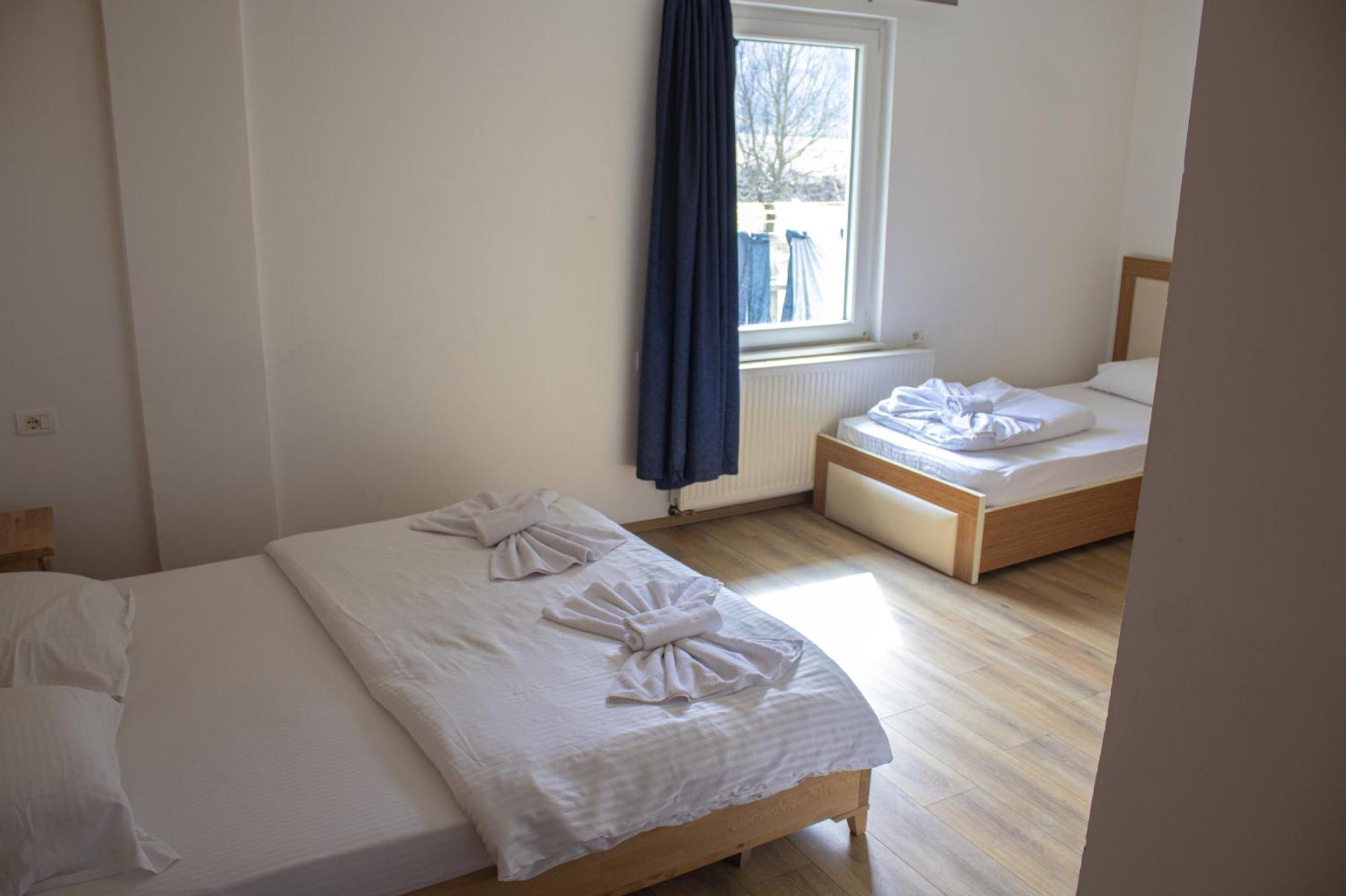 Aparthotel Bujtinat E Lugines Valbone Exteriér fotografie