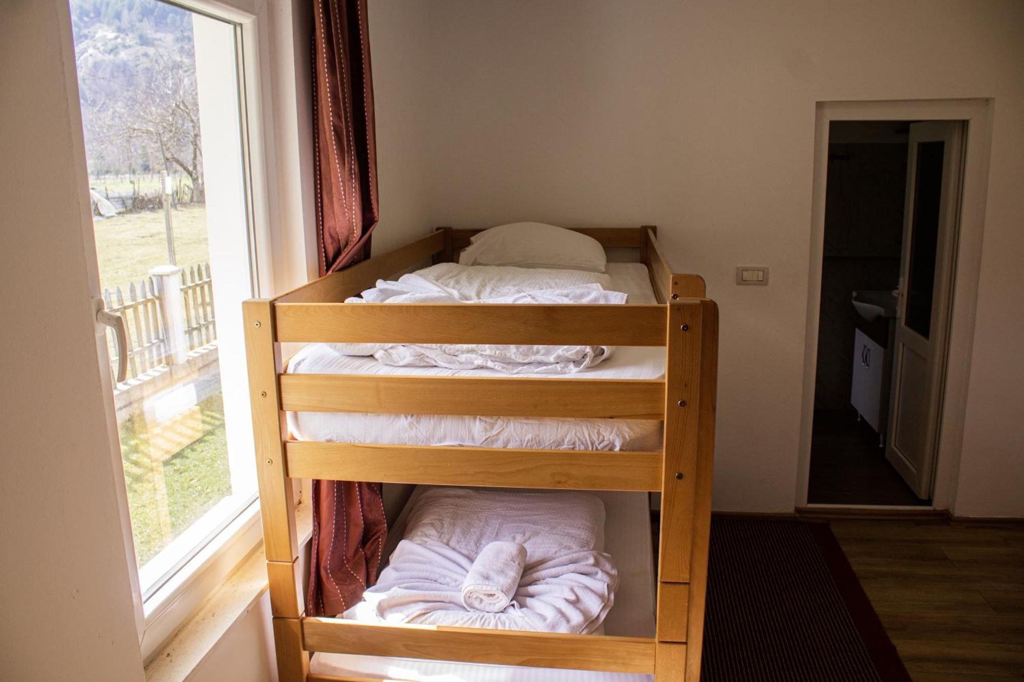 Aparthotel Bujtinat E Lugines Valbone Exteriér fotografie