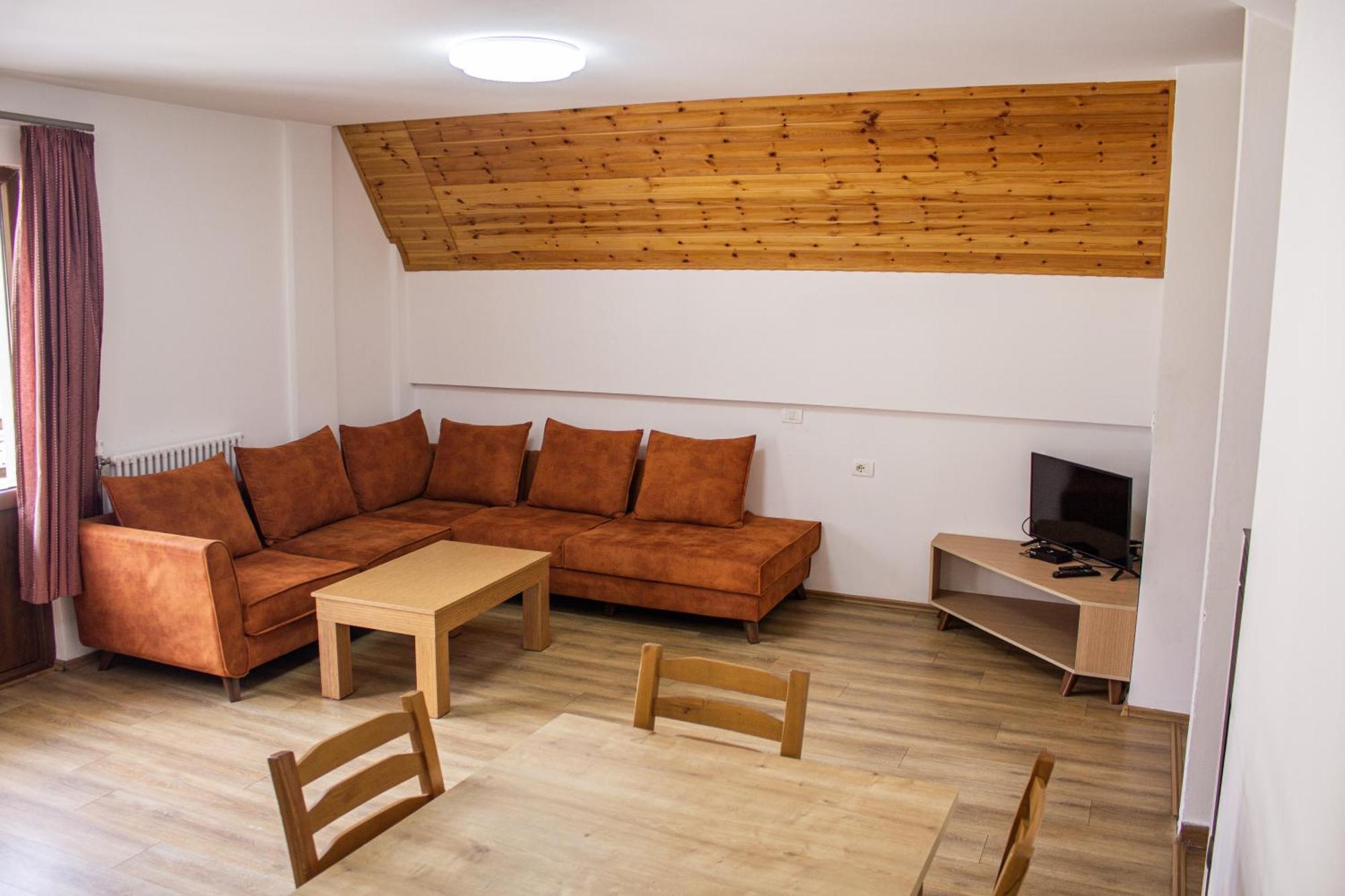 Aparthotel Bujtinat E Lugines Valbone Exteriér fotografie