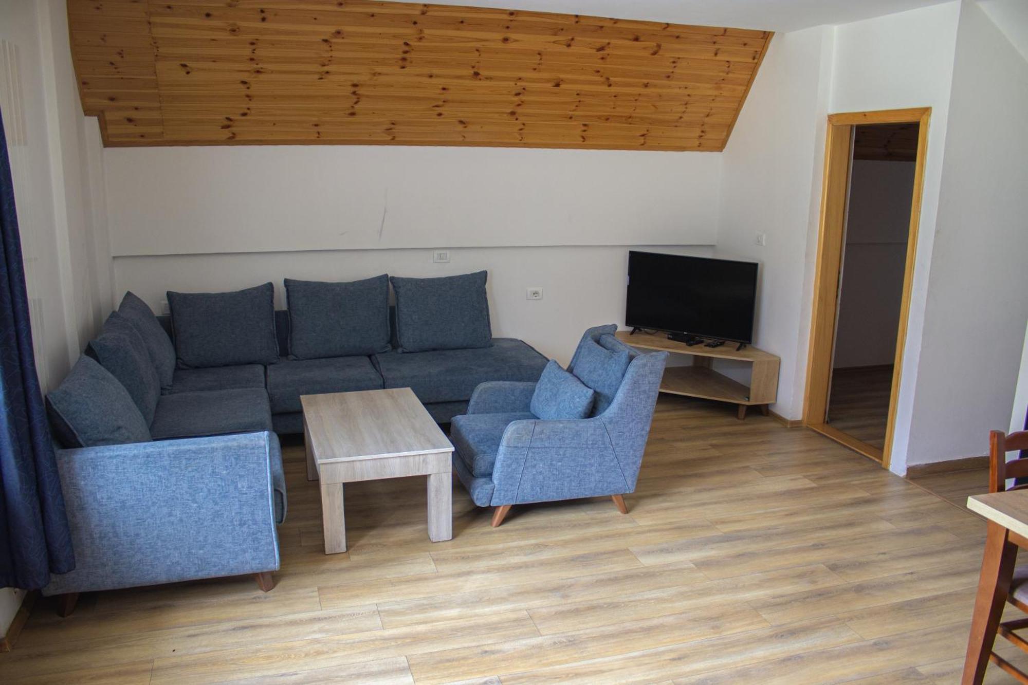 Aparthotel Bujtinat E Lugines Valbone Exteriér fotografie