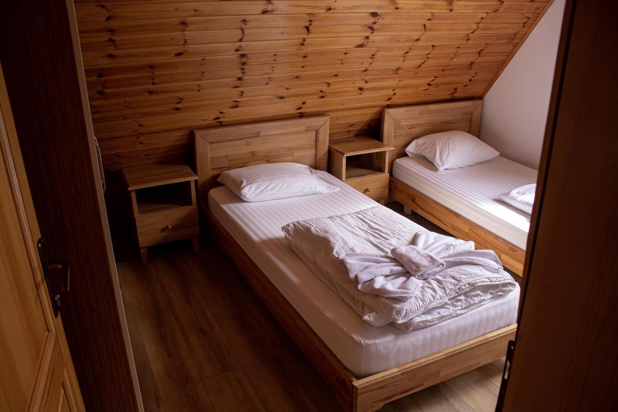Aparthotel Bujtinat E Lugines Valbone Exteriér fotografie